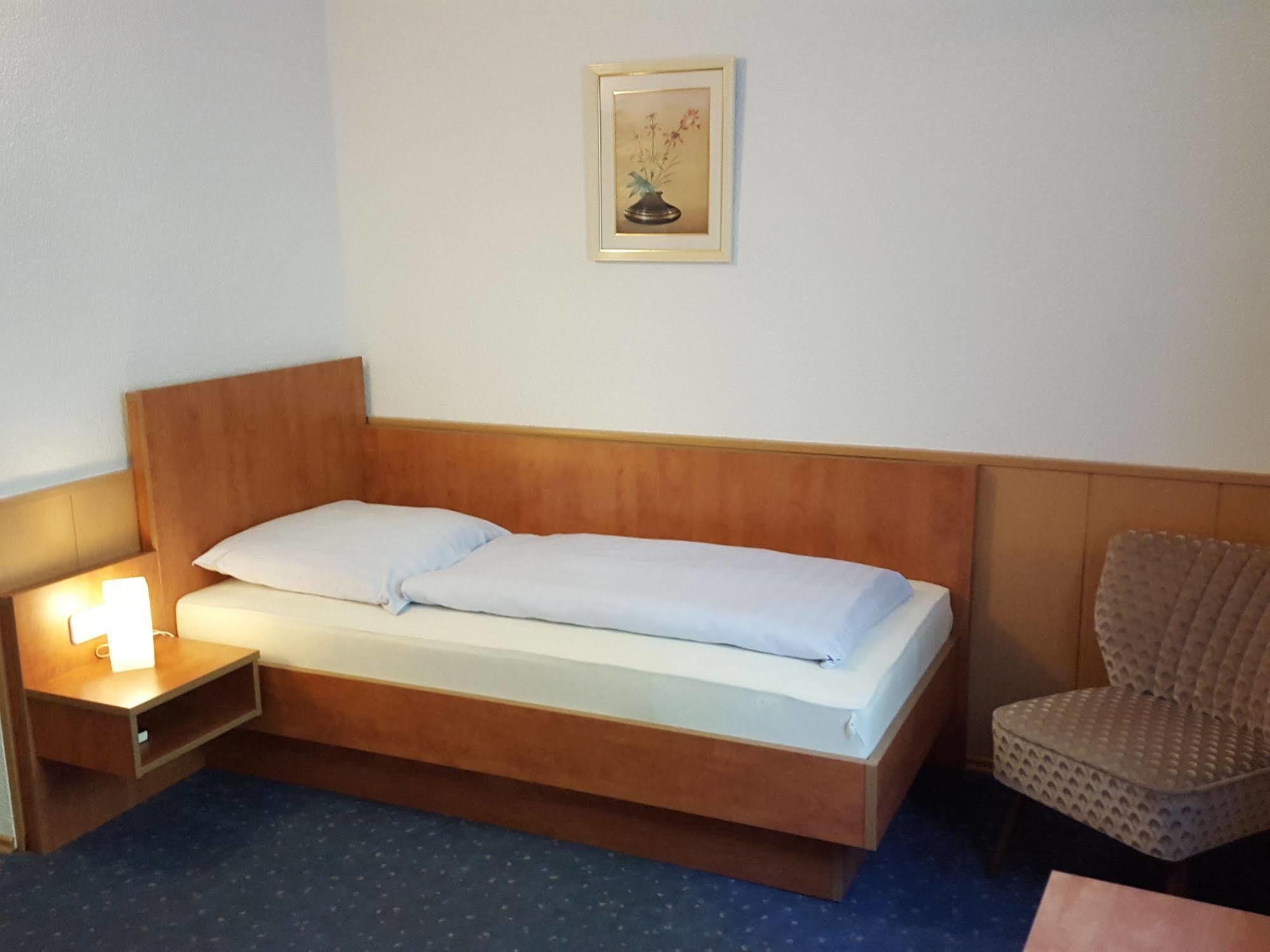 Waldhotel Zur Holzmuhle Eldagsen Екстериор снимка